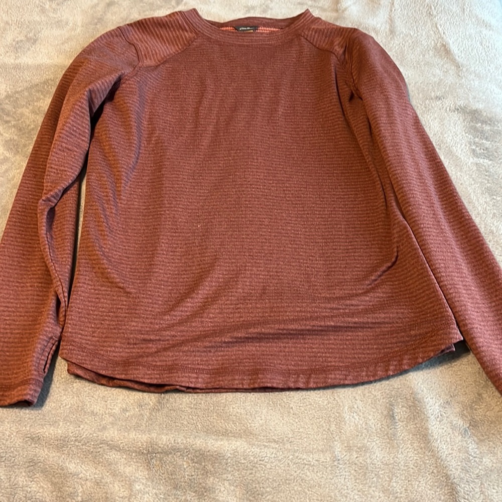 Great comfortable long sleeve Eddie Bauer ribbed shirt - mauve/rose colored.